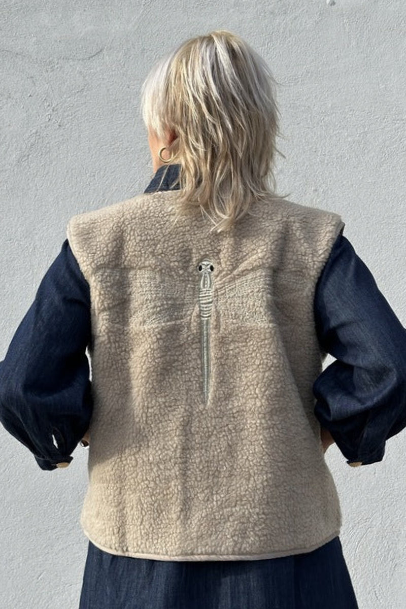 Gaspar Duffy waistcoat champagne