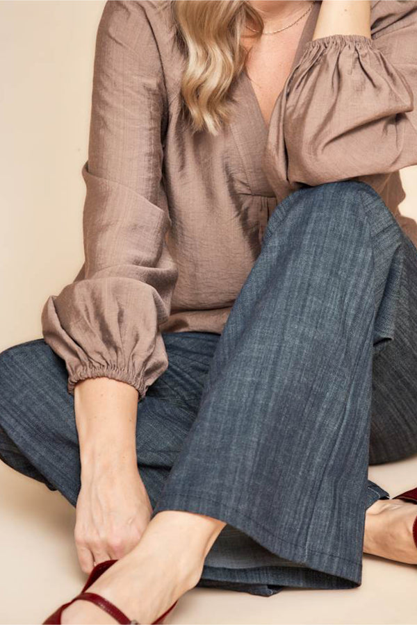 Black Colour Luisa raglan blouse tobacco