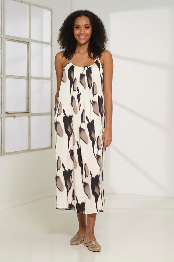 Prepair Merle  dress offwhite