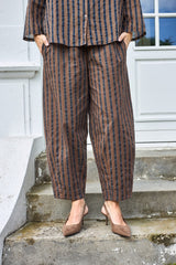 Black Colour Mallu barrel pant espresso