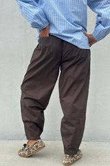 Gaspar Colorado poplin barrel pant chokolate