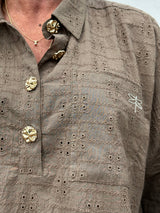 Gaspar Porto broderi anglaise shirt dusty brown