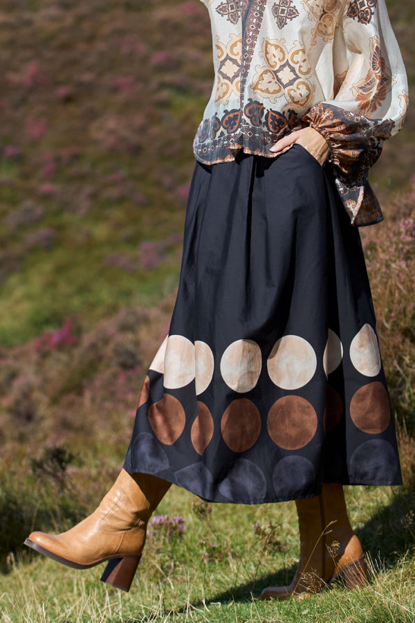 Black Colour Paris skirt black
