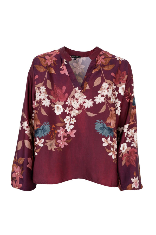 Black Colour  Zendaya plum flower