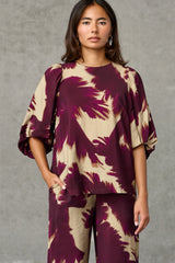 Love & Divine Love1647 bordeaux leaf