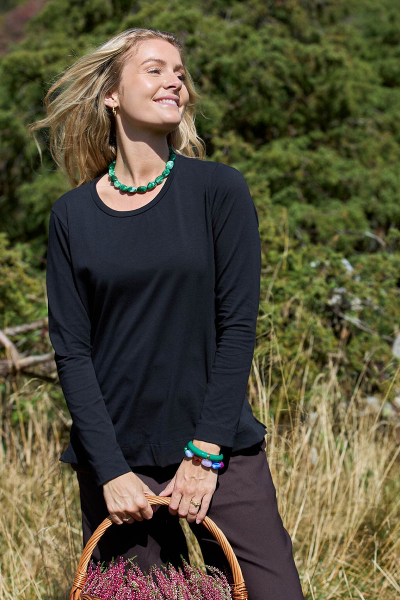 Black Colour May t-shirt long sleeve black