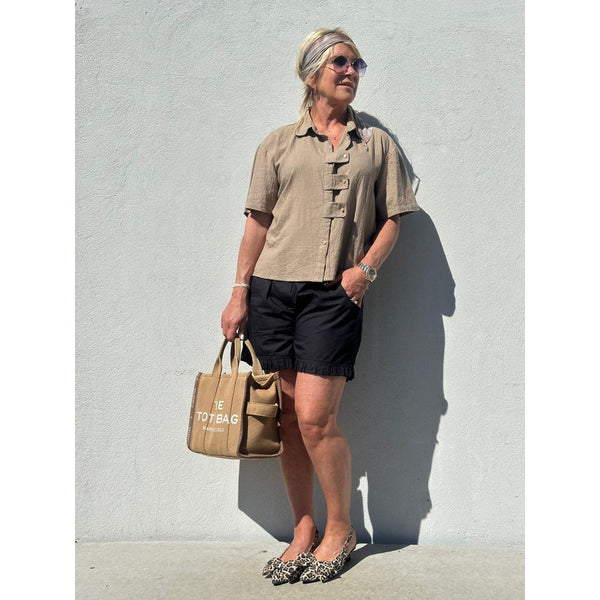 Gaspar Honolulu frill shorts black