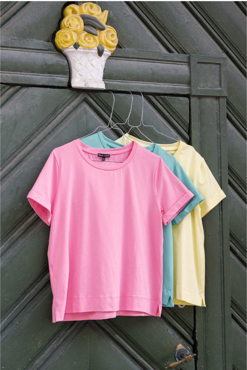 Black Colour May t-shirt pastel yellow