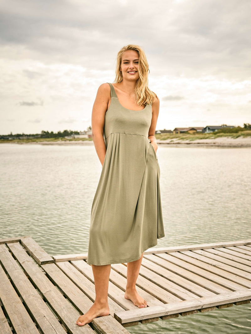 Zoey Holly dress vetiver støvet grøn