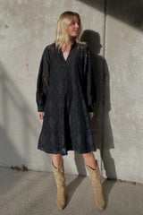 Love & Divine Dress Black