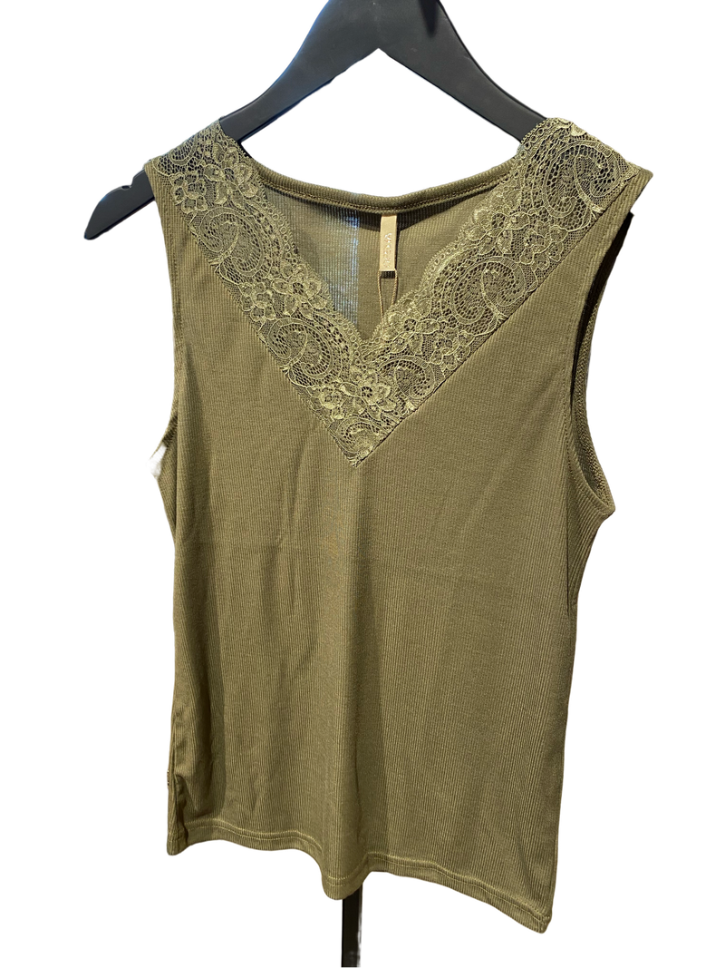 Ofelia Mette top med blonde Ivy/oliven