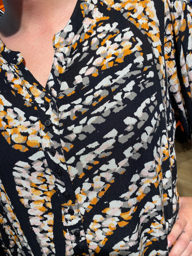 Ofelia Nessa shirt