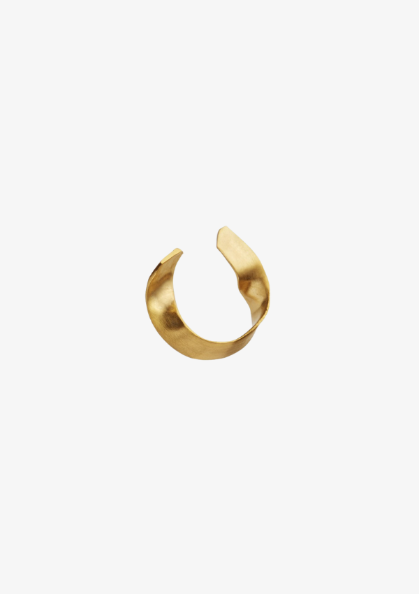 STINE A TWISTED HAMMERED EAR CUFF ØRERING GOLD