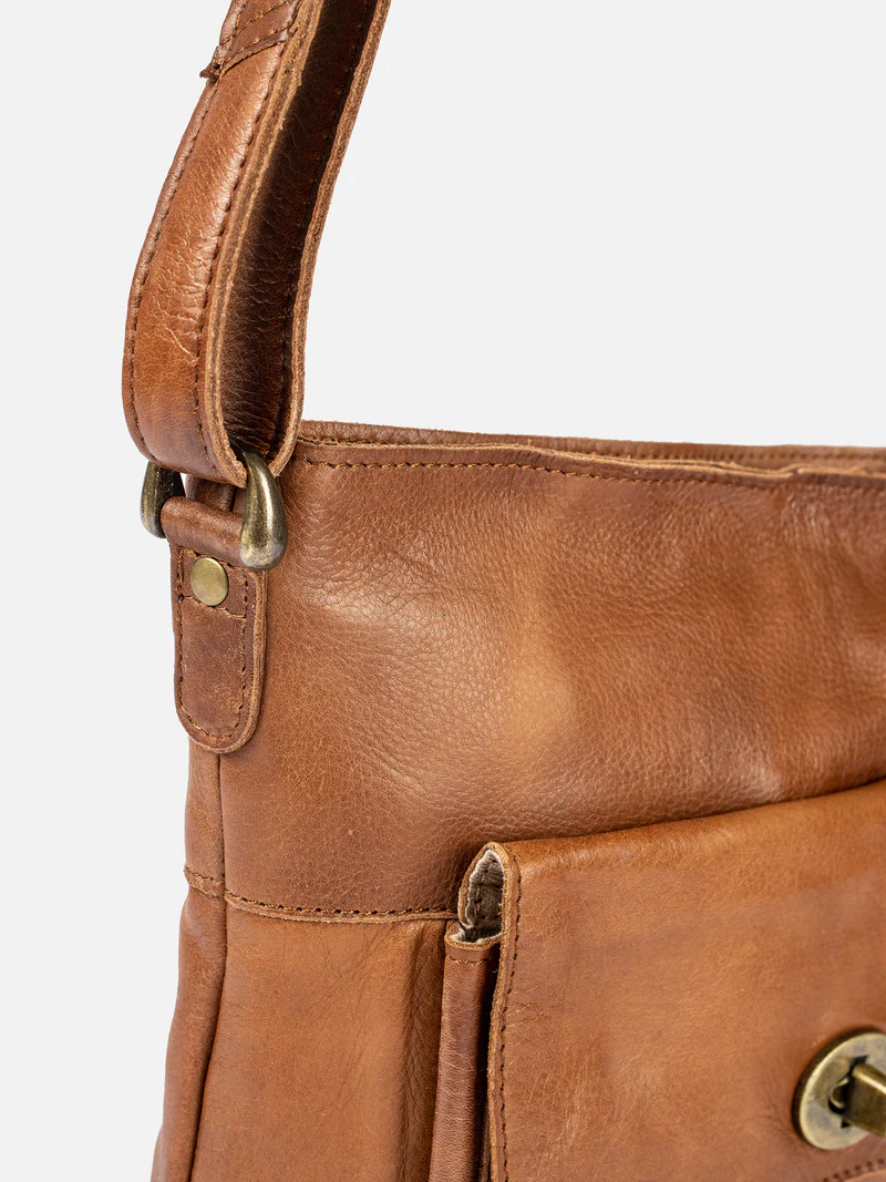 Re:designed Kay taske walnut